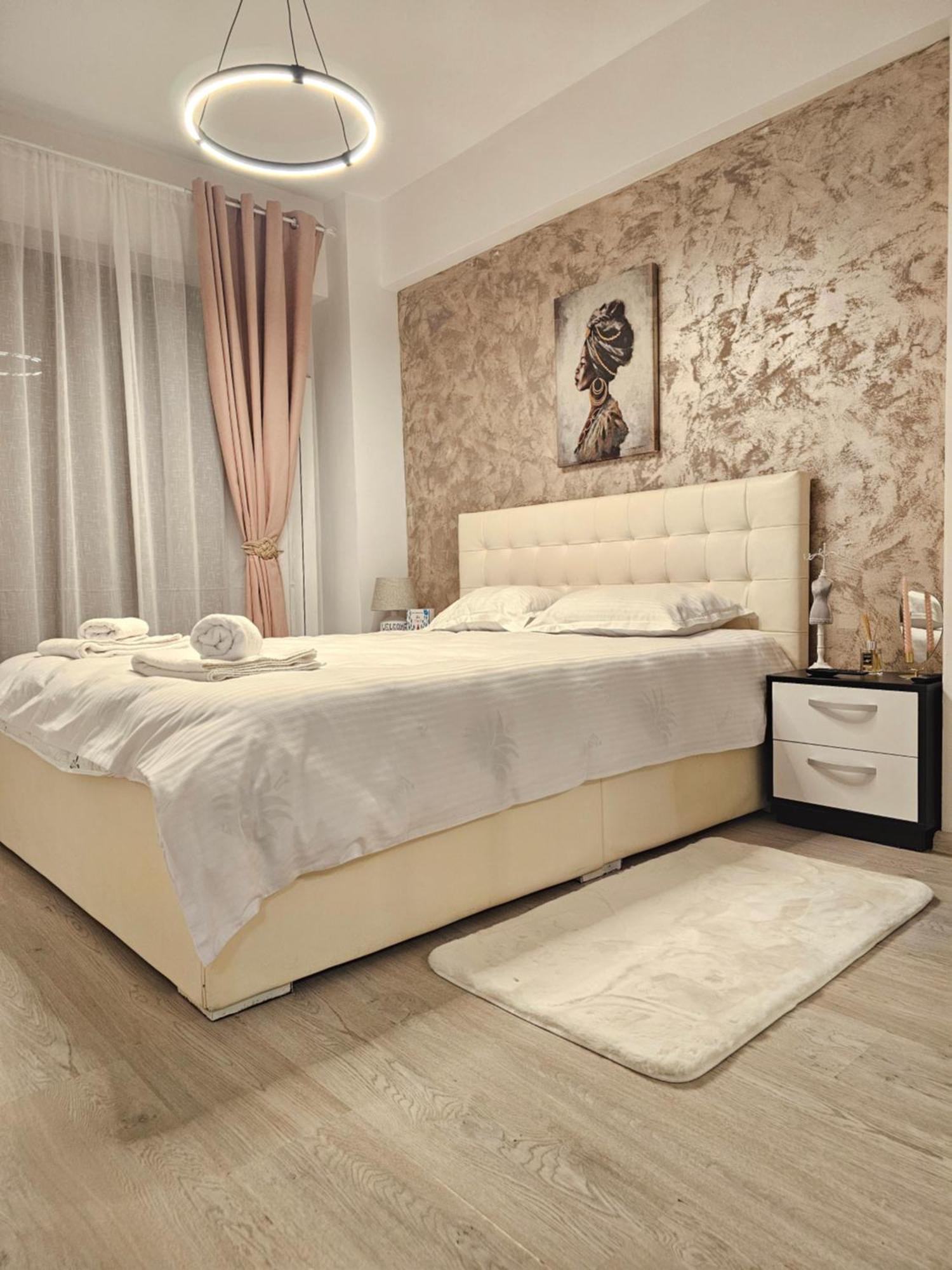 Enjoy My Home Near Palas Mall 2 Яш Екстериор снимка