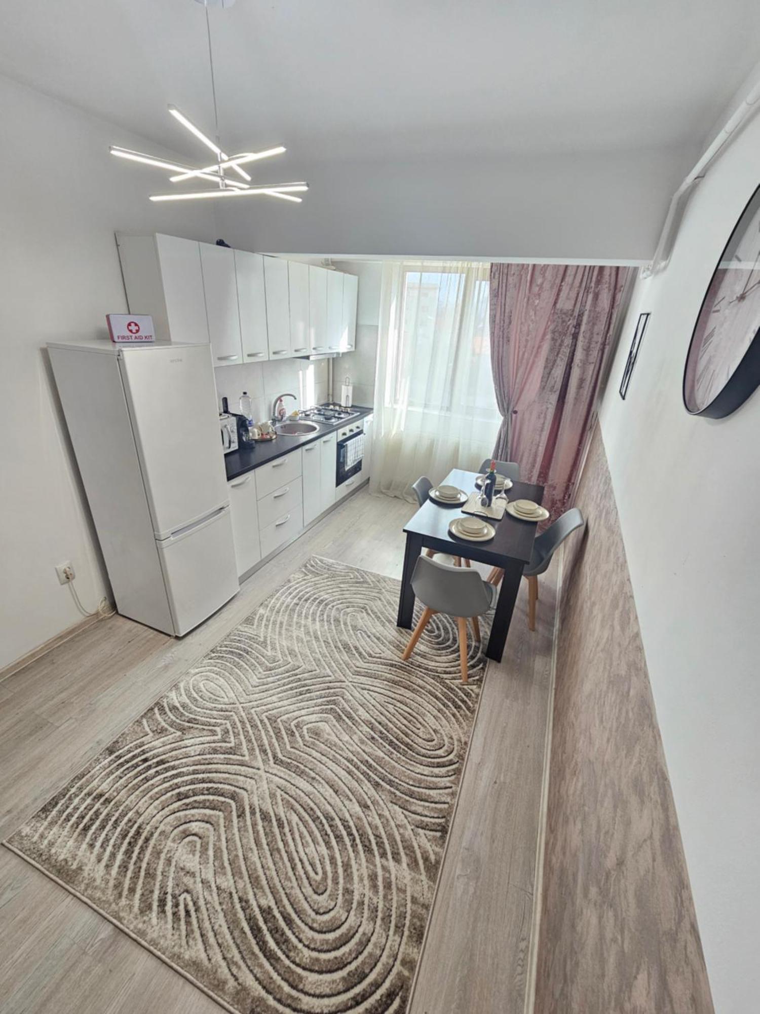 Enjoy My Home Near Palas Mall 2 Яш Екстериор снимка