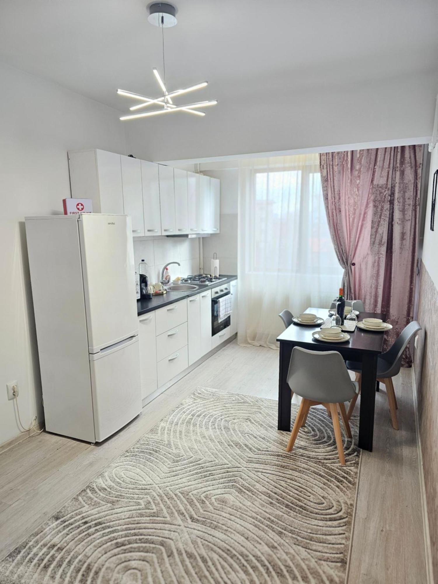 Enjoy My Home Near Palas Mall 2 Яш Екстериор снимка