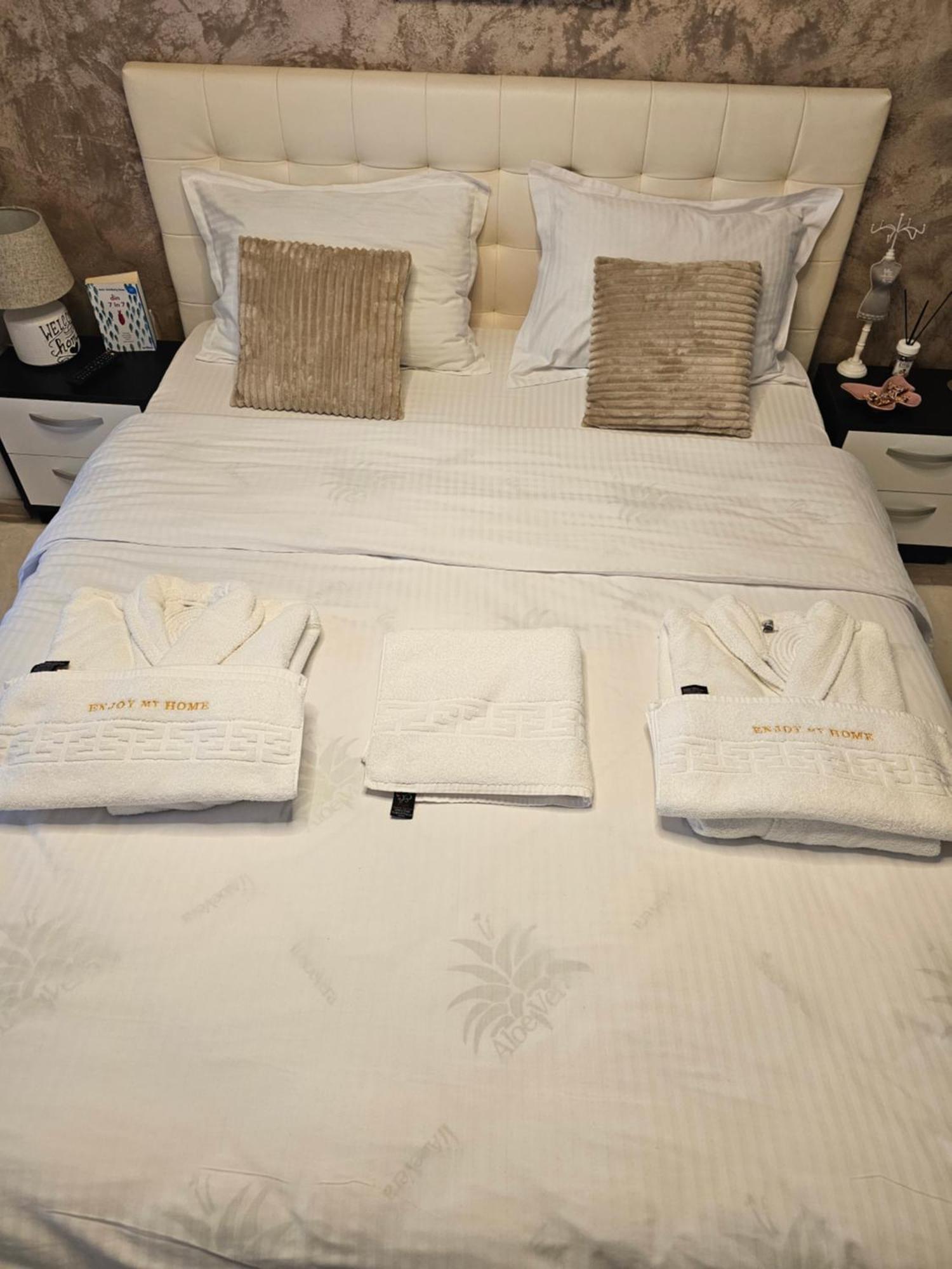 Enjoy My Home Near Palas Mall 2 Яш Екстериор снимка